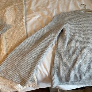 Madewell grey knit flare sleeve sweater